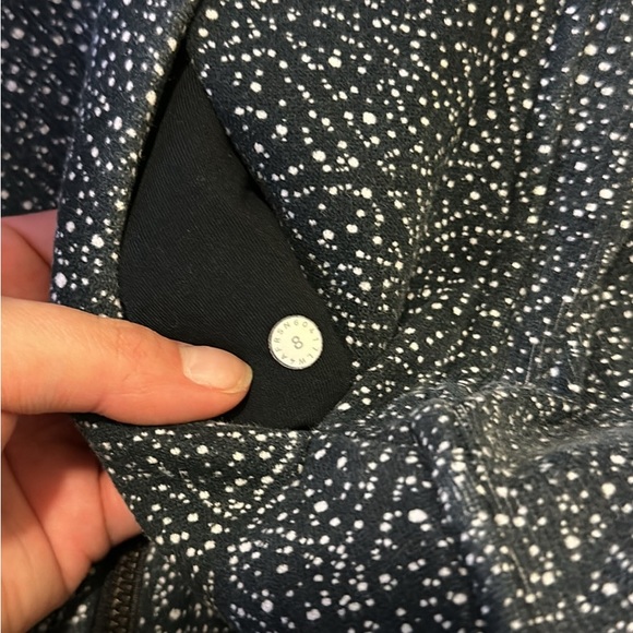 Lululemon scuba - Picture 2 of 2